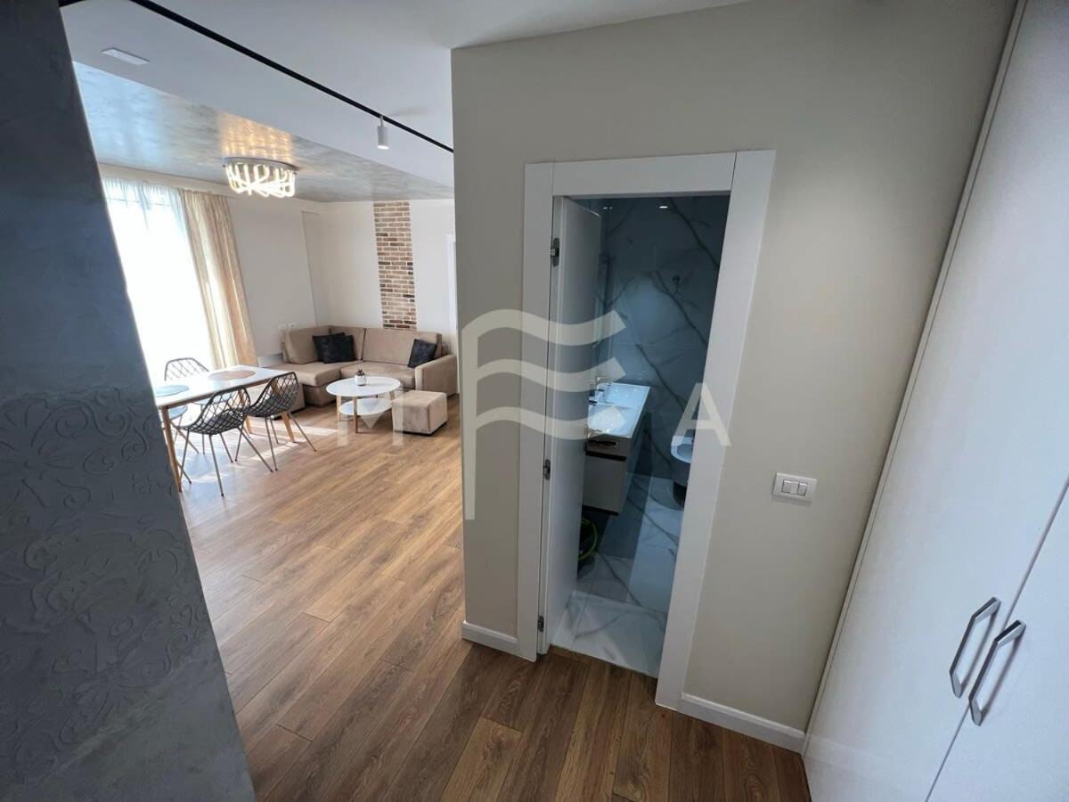 Yacht Club 573 Apartment ดูร์เรส ภายนอก รูปภาพ